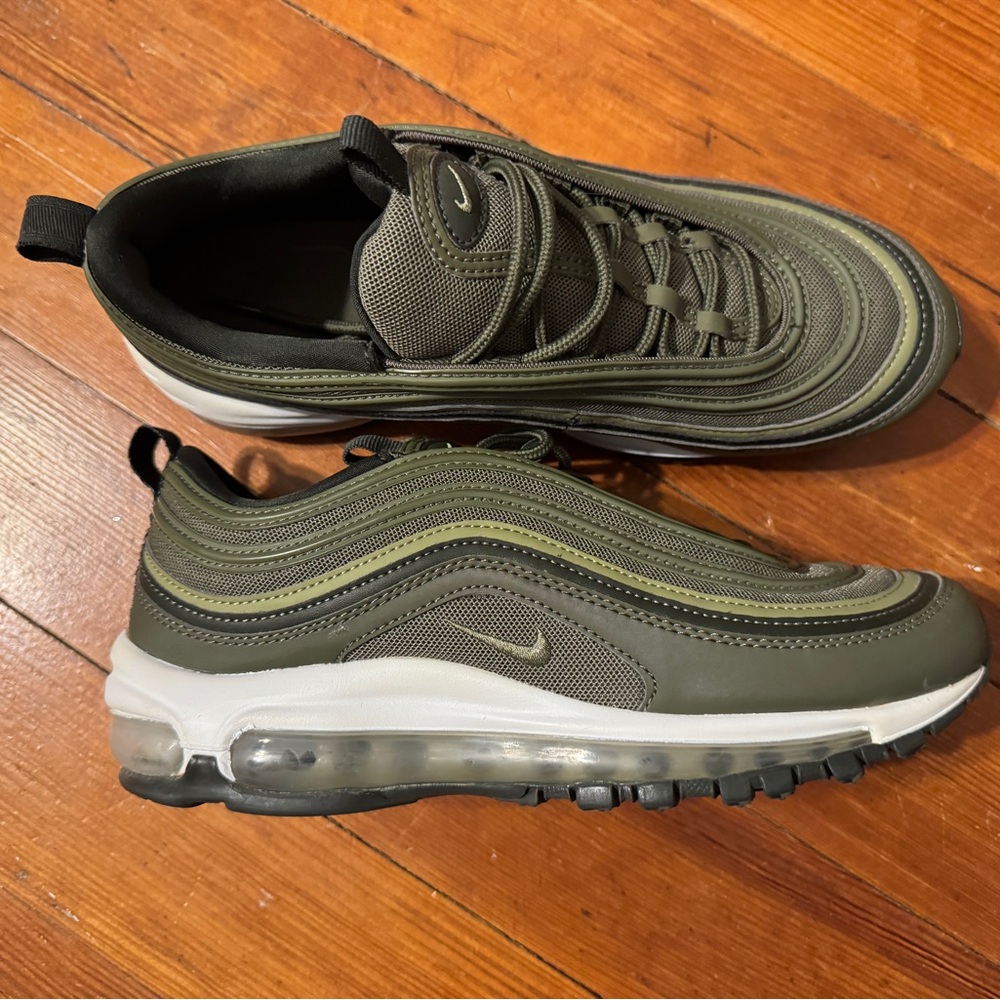 Nike Air Max 97 Men's Shoes - Dark Green and Black